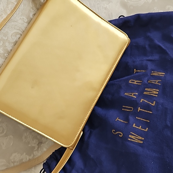 Stuart Weitzman Gold Evening Shoulder Bag. - Picture 4 of 11